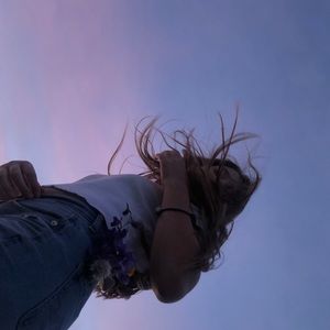 Meet your Posher, Ella